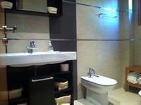 Ba&ntilde;o completo - planta baja