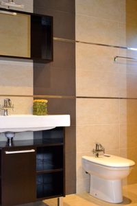 Ba&ntilde;o completo - planta baja