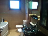 Ba&ntilde;o con Jacuzzi